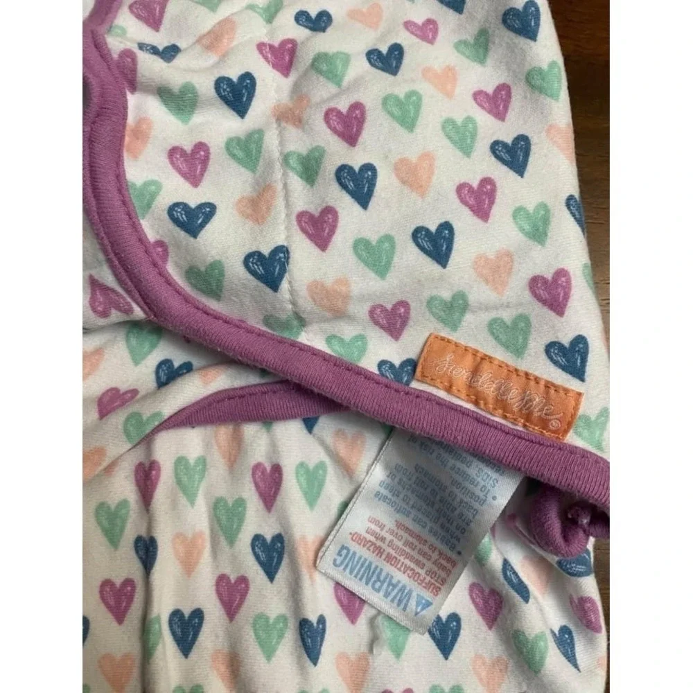Swaddle me baby‎ swaddle Velcro closure hearts small medium